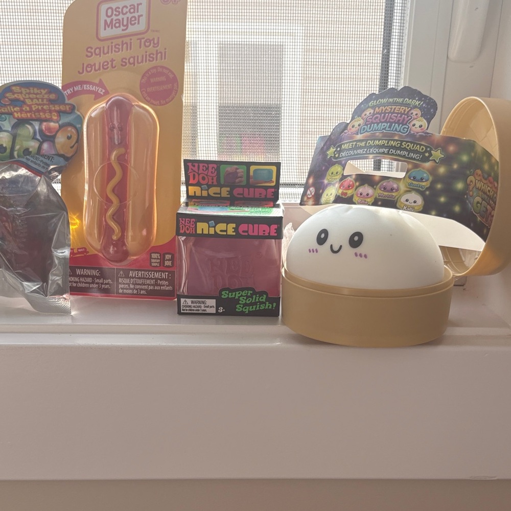 Needoh Nice cube pink, Mystery squishy dumpling(authentic) Glows. Hotdog&Globbie